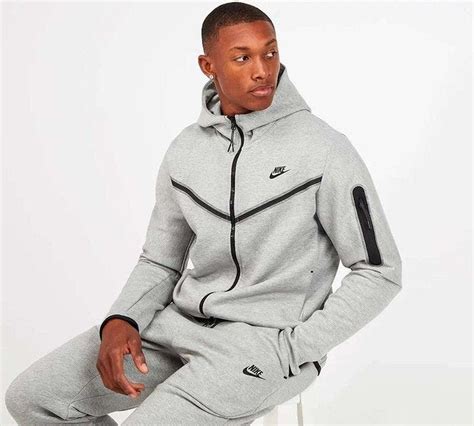 nike tech fleece tracksuit price